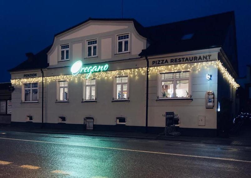 Penzion Oregano Třeboň Esterno foto